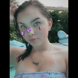 Meet your Posher, Liv